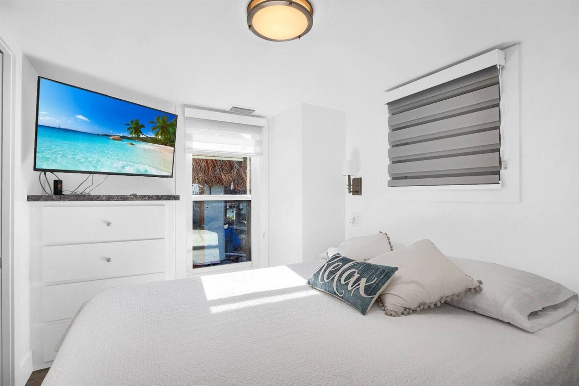 Tiny Home On Waterfront, Bay Views, Deck, Pool Jewfish Zimmer foto